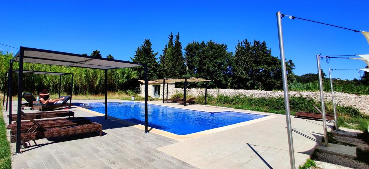 Superbe Chambre Avec Terrasse, Parking Prive, Jardin, Calme, Climatisation, 10 Mn Pont Du Gard #7 Apartment Rochefort-du-Gard Exterior photo